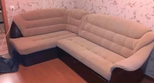 Перетяжка углового дивана. Менделеевская